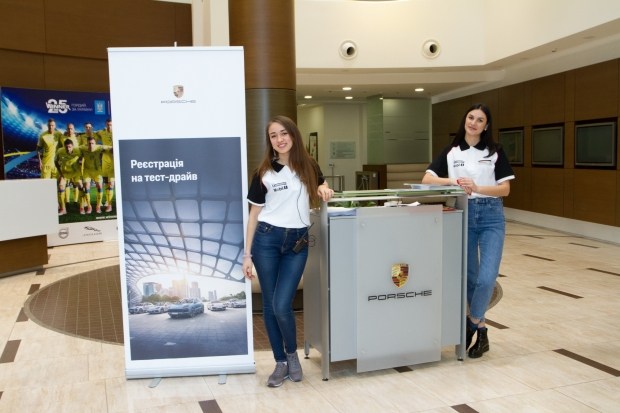 «Порше Центр Київ Аеропорт» влаштували позашляхові тест-драйви на моделях Porsche!