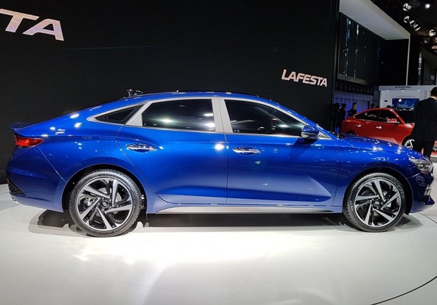 Все Hyundai теперь будут такими: показана первая модель в новом стиле